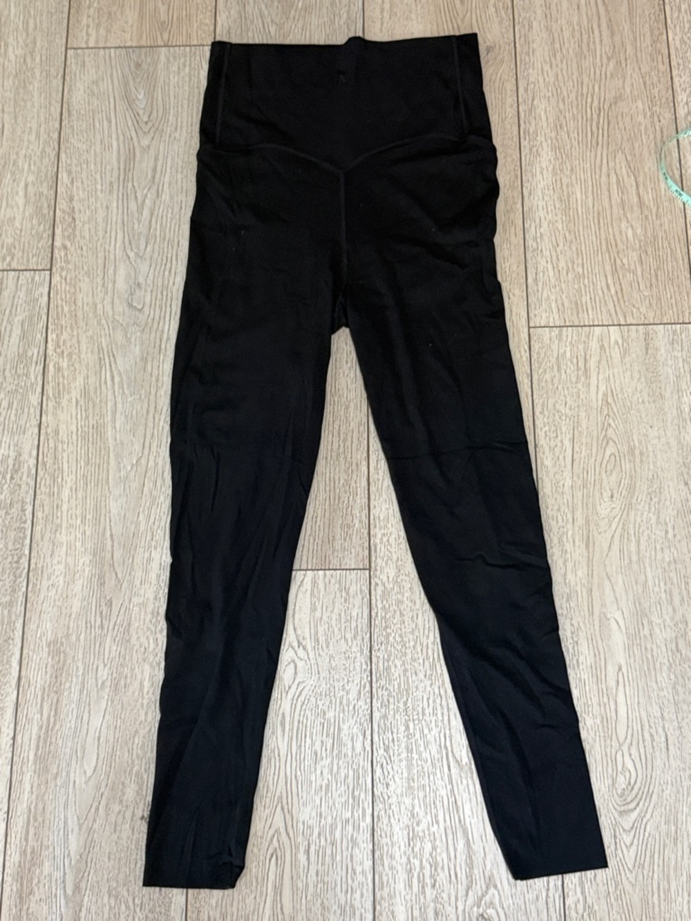 Vitality size medium maternity leggings - Picture 3 of 5